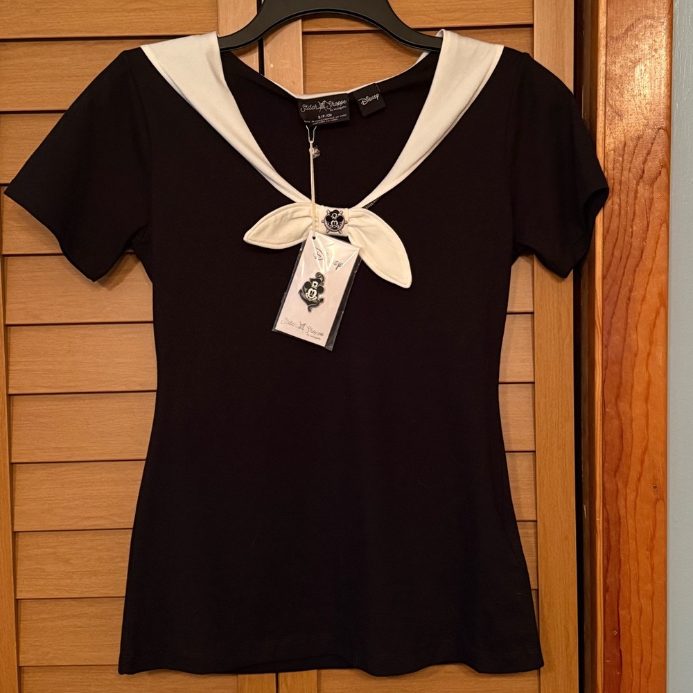 Stitch Shoppe Loungefly Disney Mickey Steamboat Willie Sailor Collar Shirt Pin